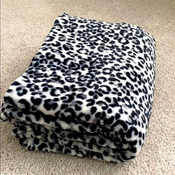 Macy's Other - Macy's throw blanket
